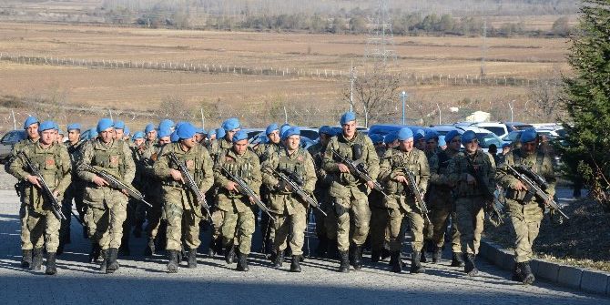 Kahraman Komandolara Niksar’da Davullu-zurnalı Karşılama