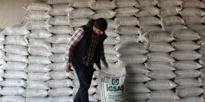 Kızıltepe’de Gübre Satıcılarından Organik Gübreye Destek