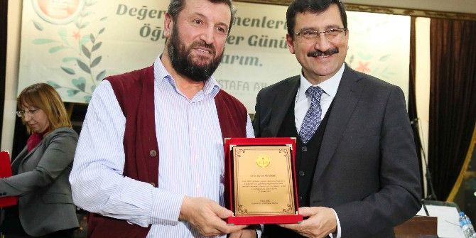 Başkan Ak Öğretmenlerle Buluştu