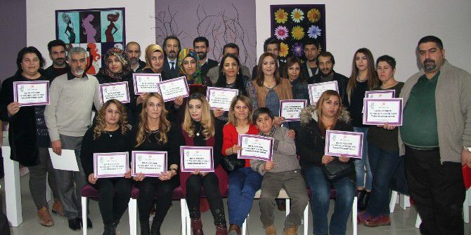 Yaka-koop’tan Berber Ve Kuaförlere Anlamlı Plaket