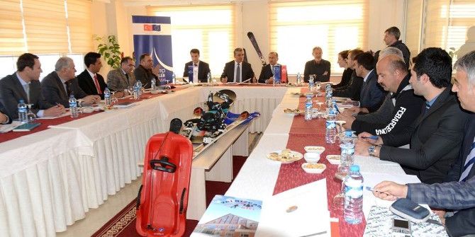 Yalnızçam Kış Turizmini İyileştirme Projesi Toplantısı Yapıldı