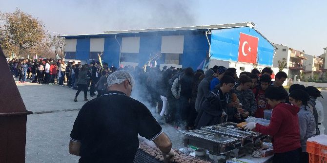 Öğretmenlerin Günü Bile Öğrencilere Yaradı