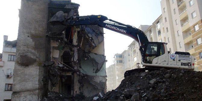 Tabakhane’de Yıkımlara Devam Ediliyor