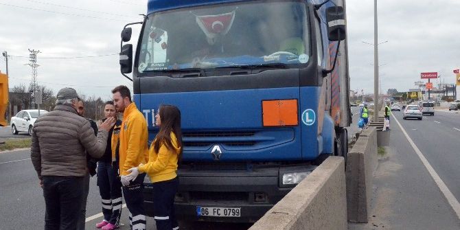 Uyuşturucu Kullandığı İddia Edilen Tır Şoförü Direksiyon Başında Fenalaştı