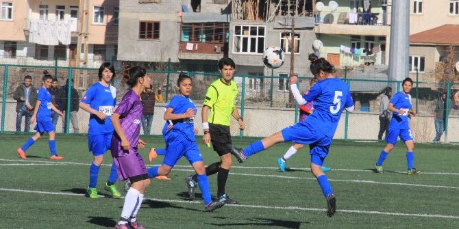 Hakkari Gücü Spor, Diyarbakır Spor Berabere Kaldı