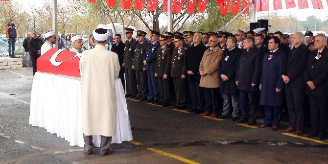 Şehit Polis Memuru Gözyaşları İçinde Uğurlandı