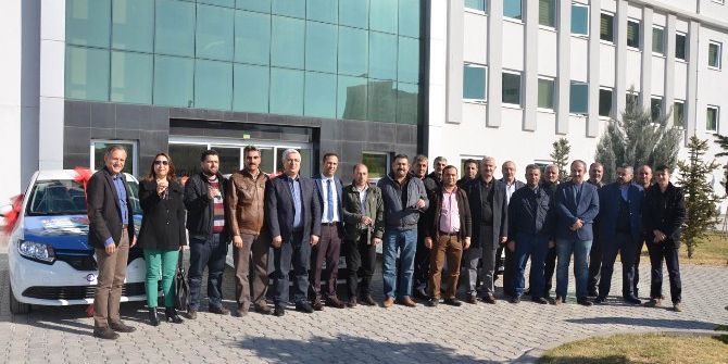 İlk Alışverişinde Otomobil Kazandılar