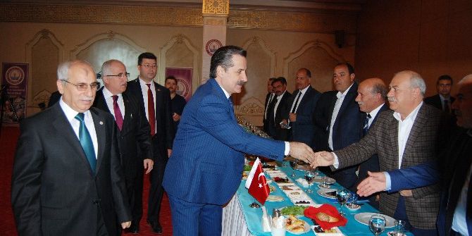 Bakan Çelik: "Tarım Arazilerinin İmara Açılmasına Müsaade Etmeyeceğiz"