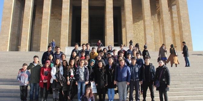 Kayseri Emniyet Müdürlüğü Öğrencileri Tarihle Buluşturdu