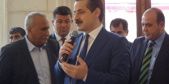 Gıda Tarım Ve Hayvancılık Bakanı Faruk Çelik, Kan Davalı Aileleri Barıştırdı