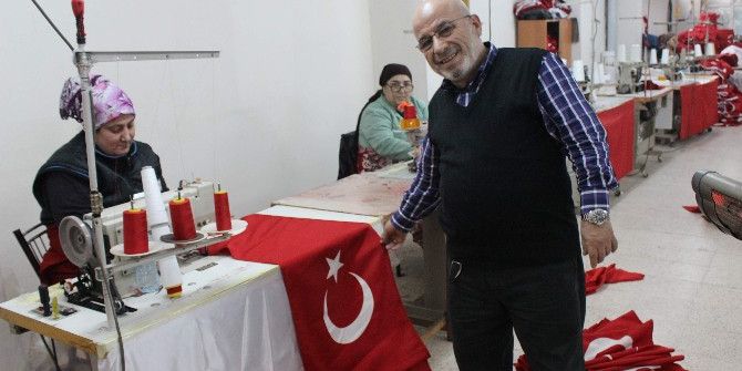 İki Bacağı Olmadan Doğdu, Dünyaya İhracat Yapıyor...