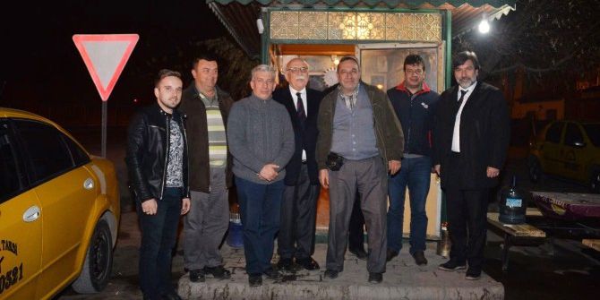 Bakan Avcı’dan Taksi Durağına Ziyaret