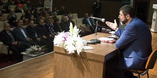 Meram’da "Hak Söz Dinlemek İçin Hz. Mevlana" Konferansı Gerçekleştirildi