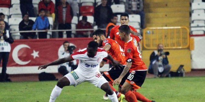 Antalyaspor Bir Atıp 3 Alıyor