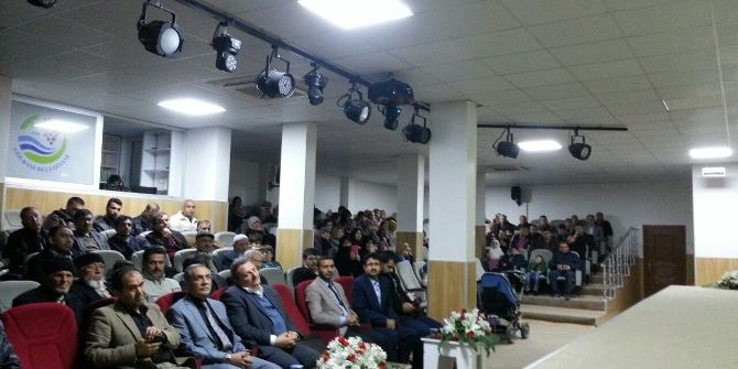 Gölbaşı İlçesinde Helal Gıda Paneli Düzenlendi