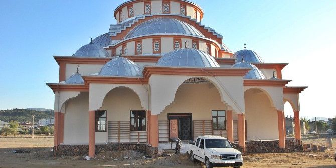 Bingöl’de Mevlana Camisi İbadete Açıldı