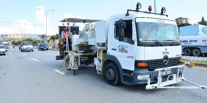 Başkent Yollarına Bin 500 Kilometre Yeni Yol Çizgisi