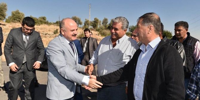 Vali Çakacak, Bozön Mahallesi’nde Vatandaşlarla Buluştu