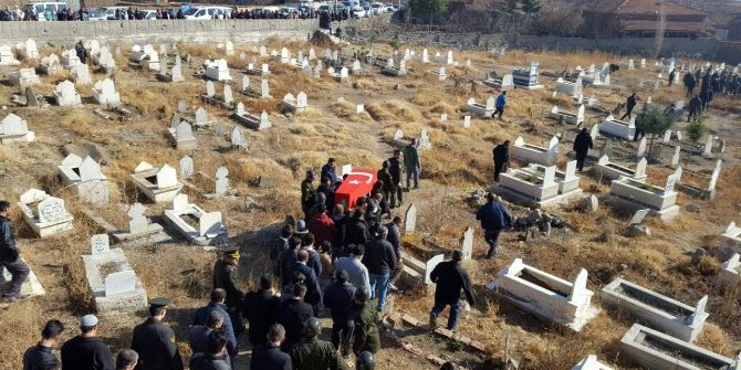 Kazada Ölen Uzman Çavuş Toprağa Verildi