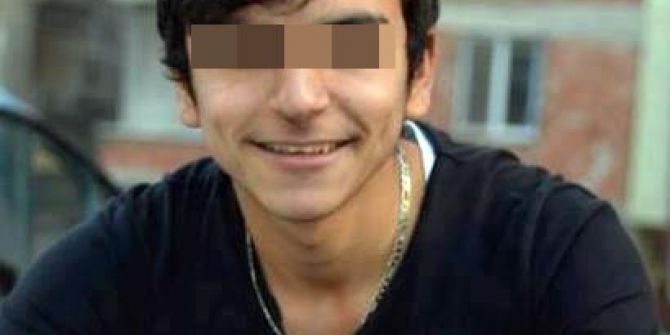 Babasının Bıçaklı Saldırısında Ağır Yaralandı