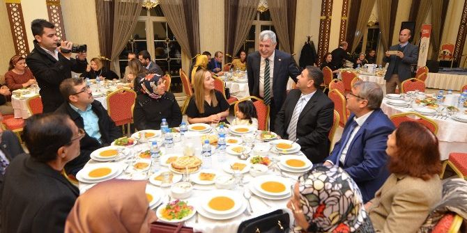 Bakan Tüfenkci: “Ak Parti Olarak Eğitme Büyük Önem Veriyoruz”