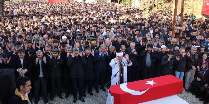 Karabüklü Şehit Askeri Binler Tarafından Uğurlandı