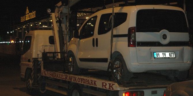 Trafik Uygulamasına Girmemek İçin Aracını Bırakıp Kaçtı