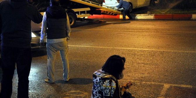 Aracı İle Orta Refüje Çıkan Kadın Sürücü Gözyaşlarını Tutamadı