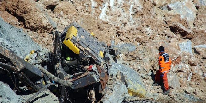 Şirvan’da Kurtarma Çalışmaları Devam Ediyor