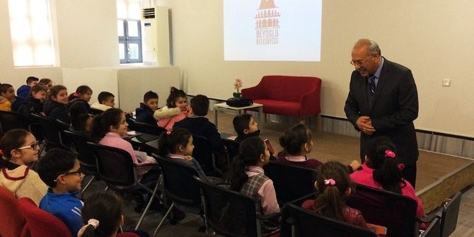 Beyoğlu’nda Çocuklar Kitap Sevgisiyle Büyüyor