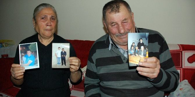 Gözü Yaşlı Anne 357 Gündür Pencere Önünde Oğlunun Dönmesini Bekliyor