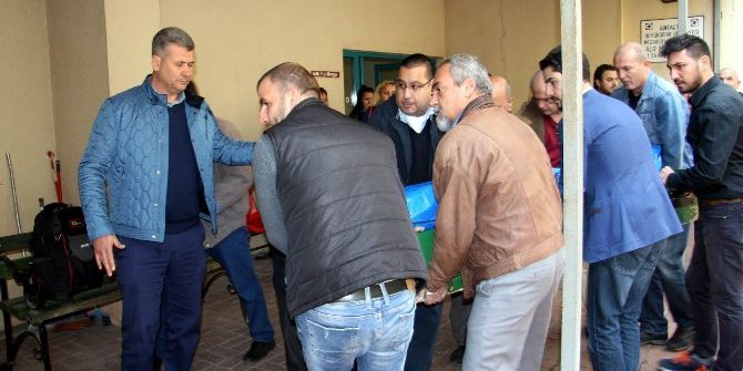 Takla Atan Otomobil Kazasında Hayatını Kaybeden Gencin Cenazesi Yakınlarına Teslim Edildi