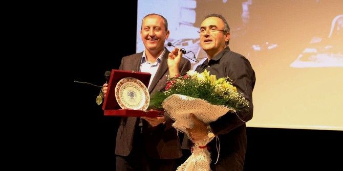 Sunay Akın Biga’da Sahne Aldı