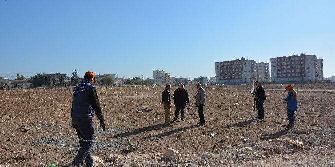 Nusaybin Belediyesi 4 Parkın Yapımına Başladı