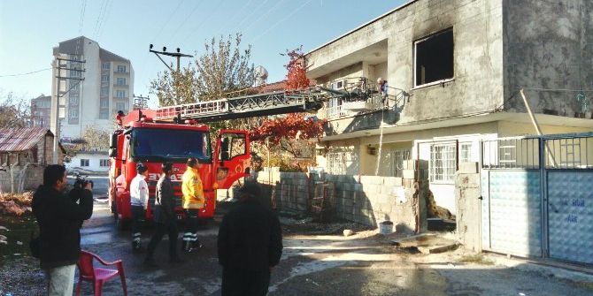 Bacadan Sıçrayan Ateş Yangına Neden Oldu