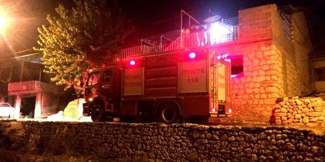 Bacadan Sıçrayan Ateş Yangına Neden Oldu