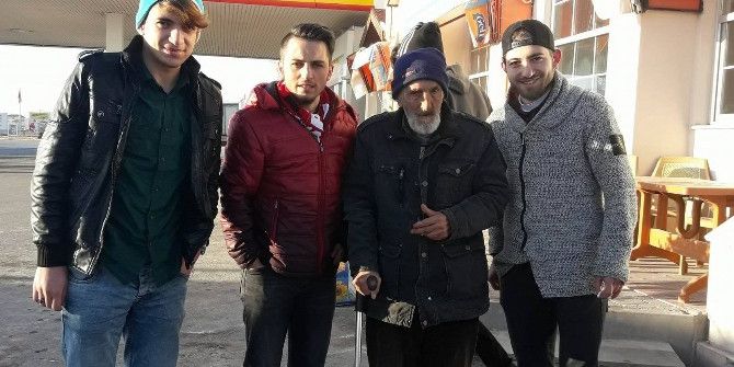 Gümüşhanespor İçin 76 Yaşında Bin 300 Km Yol Yaptı