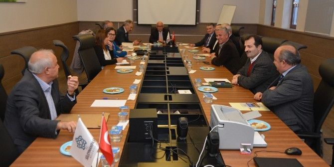 Başkan Eşkinat’tan Süt Üreticilerine Destek Projesi