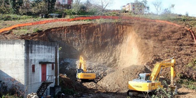 Trabzon’da 190 Milyon Tl Maliyetli İki Dev Yatırım Hızla Devam Ediyor