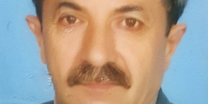 Balkon Demirine Kendini Asarak İntihar Etti