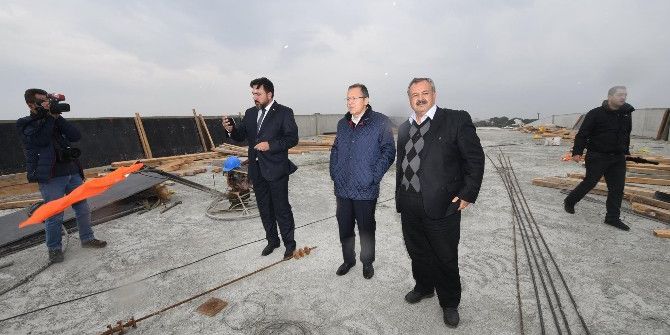 Başkan Uğur, Cunda Köprü İnşaatını İnceledi