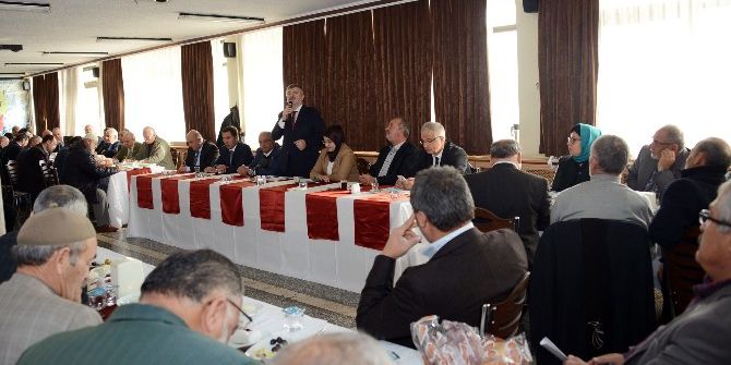 Başkan Akyürek, Muhtarlarla “Meram”ı Konuştu