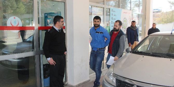 Kırmızı Işıkta Kapkaç Yapan Şahıs Yakalandı