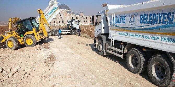 Haliliye Belediyesi İbadethane İçin Yol Yapıyor