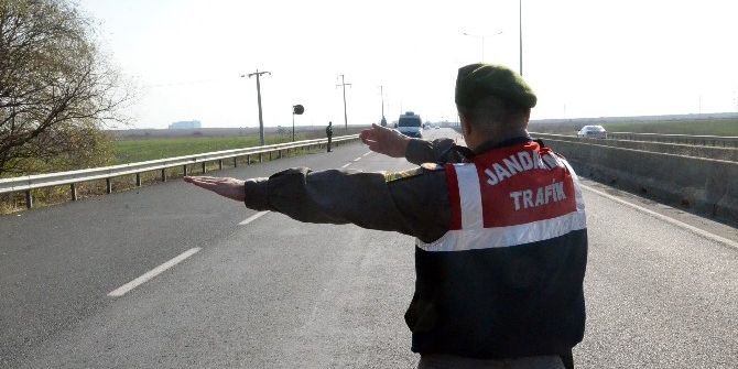 Jandarma’dan Trafik Ve Asayiş Uygulaması