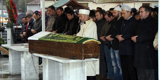 Kendi Ölümünü Kaydeden Motor Tutkunu Toprağa Verildi