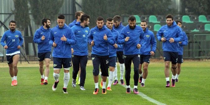 Akhisarspor, 7 Eksikle Bursaspor Maçı Hazırlıklarına Başladı