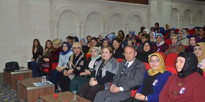 Kadınlar Şiddet Konusunda Bilgilendirildi
