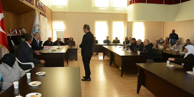 Başkan Acar, Mahallelinin Doğalgaz Talebini Geri Çevirmedi