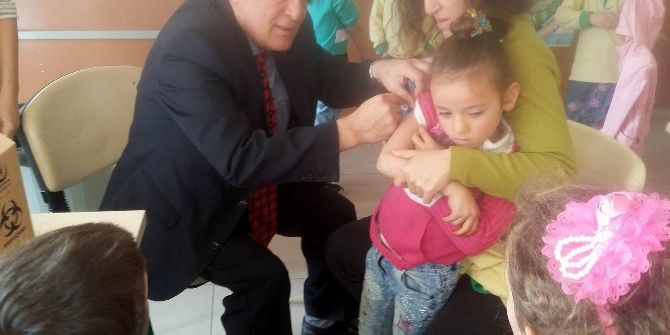 Canik’te Öğrenciler Aşılanıyor